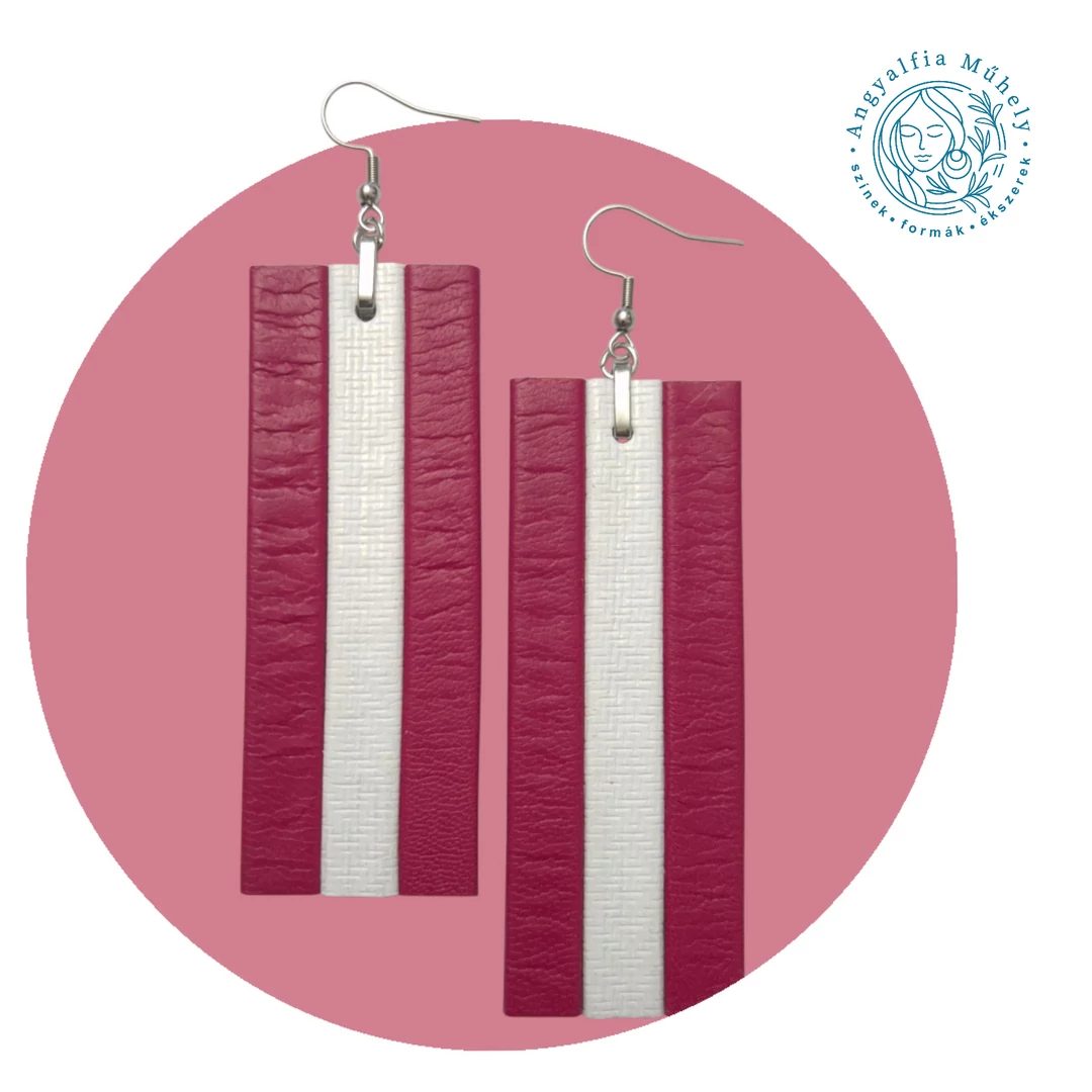 Sötét magenta-fehér csíkos bőrékszer, téglalap