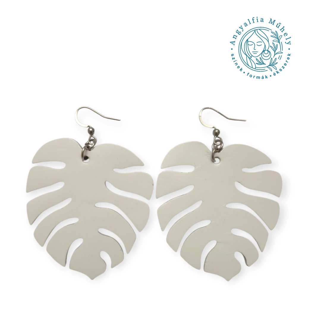 Fehér filodendron fülbevaló, enyhén fényes felületű