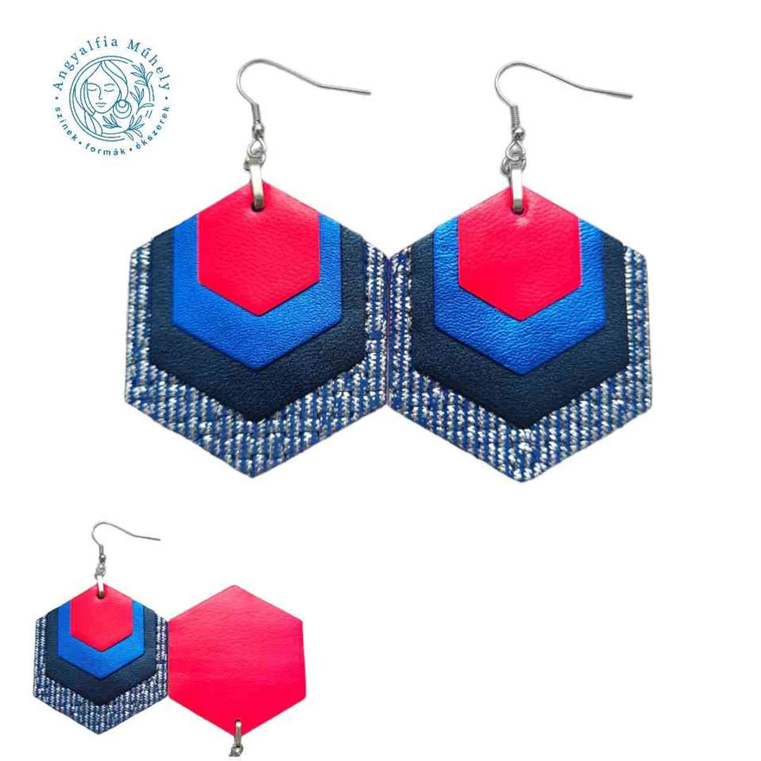 Kék-ezüst hexagon bőr fülbevaló, neon pinkkel