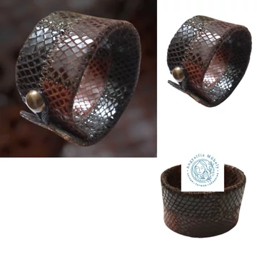 Csokoládébarna bőr karkötő, enyhe csillogással