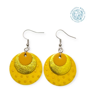 Sárga bőrékszer, metálfénnyel