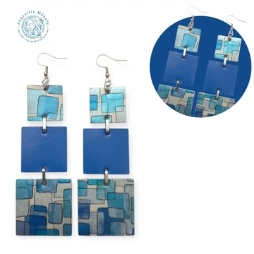 Kék absztrakt négyszögek bőrékszer