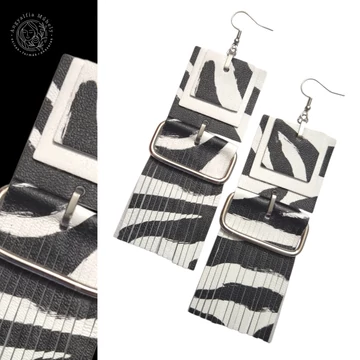 Extravagáns fekete-fehér statement bőrékszer