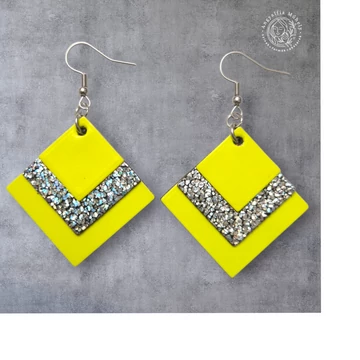 Neonsárga-sziporkázó ezüst fülbevaló