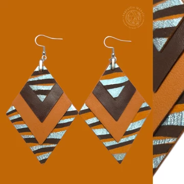 Limitált narancs-barna rombusz ékszer, kékkel