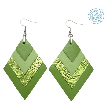 Fénylő zöldalma - rombusz bőr fülbevaló