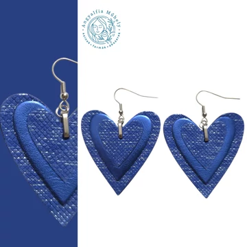 Gyönyörű búzakék-ezüst Kisszívem bőr fülbevaló