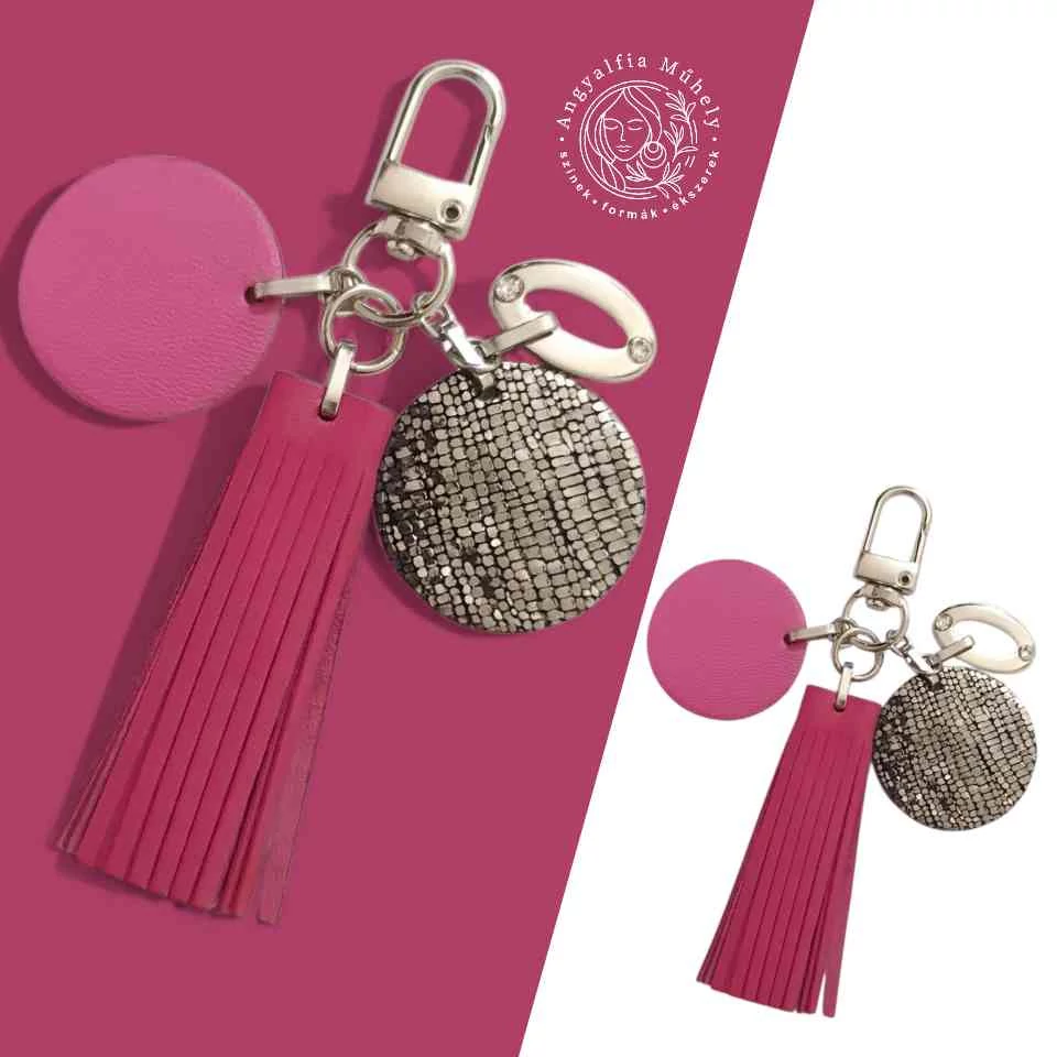 Pink-magenta táskadísz és kulcstartó, ezüsttel